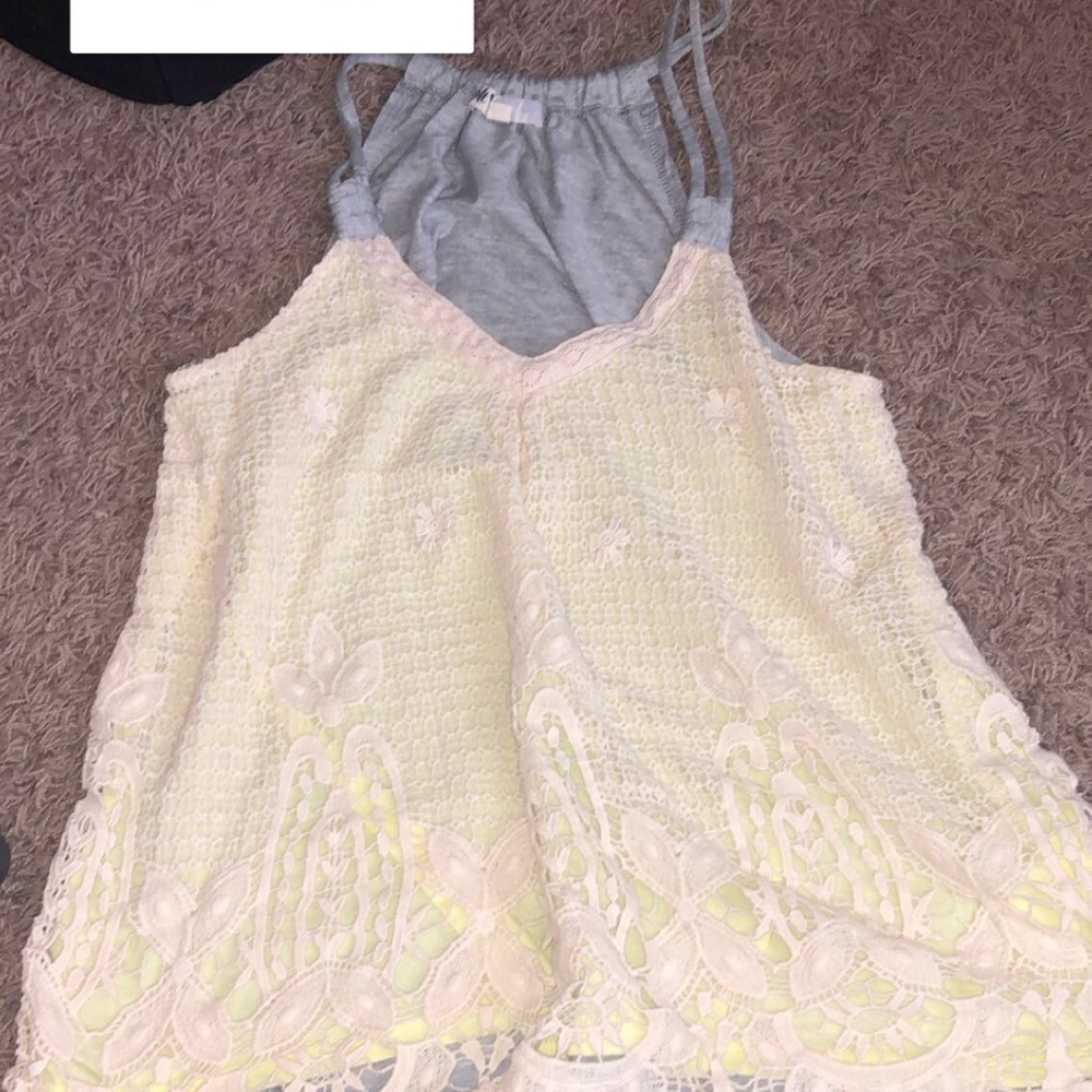 Gray/Yellow/cream tank shirt